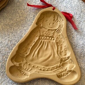 Vintage 1985 Brown Bag Cookie Art stoneware mold  Raggedy Ann.